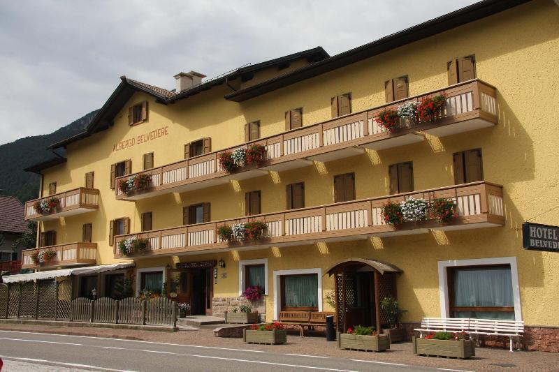 Hotel Belvedere Панкия Экстерьер фото
